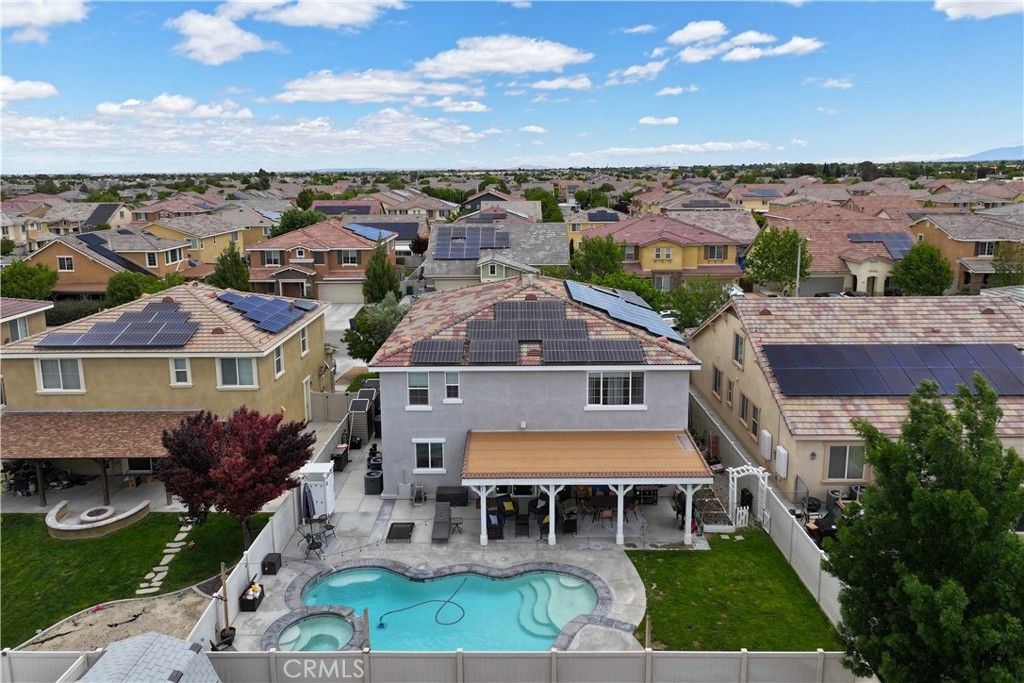 Image 70 of property listing at 43857 47th St W, Lancaster, CA 93536
