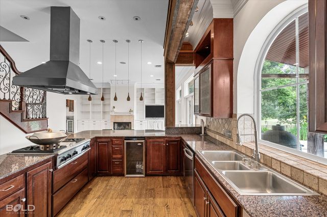 11040 Belle Rose Circle, Shreveport, LA 71106