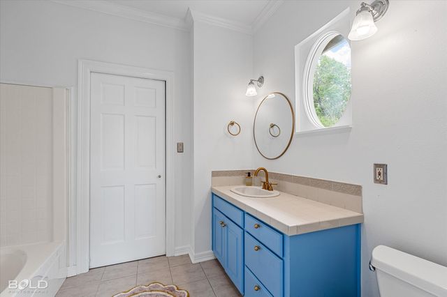 11040 Belle Rose Circle, Shreveport, LA 71106