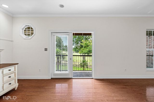 11040 Belle Rose Circle, Shreveport, LA 71106