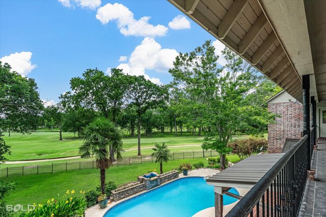 11040 Belle Rose Circle, Shreveport, LA 71106