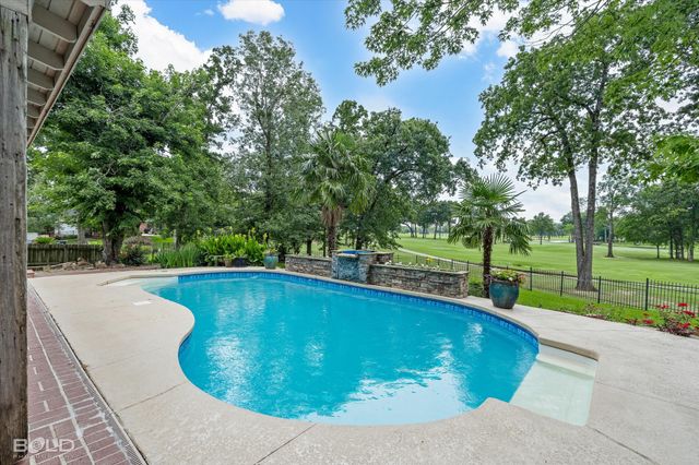 11040 Belle Rose Circle, Shreveport, LA 71106