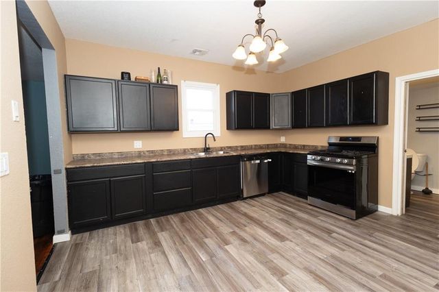 300 E 3rd Street, Cherryvale, KS 67335