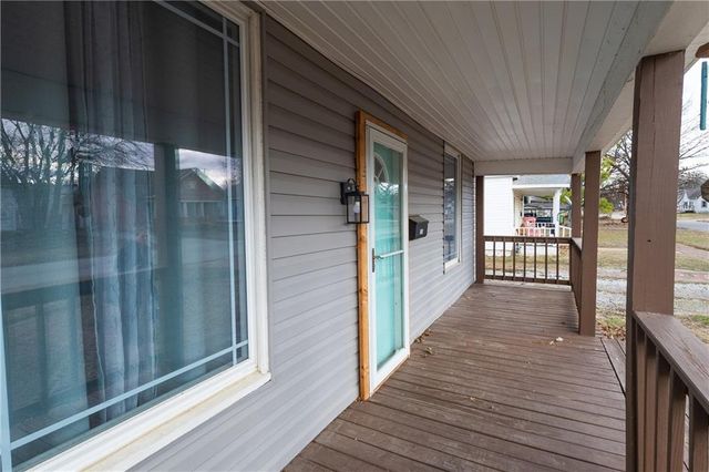 300 E 3rd Street, Cherryvale, KS 67335