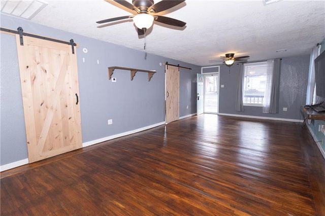 300 E 3rd Street, Cherryvale, KS 67335