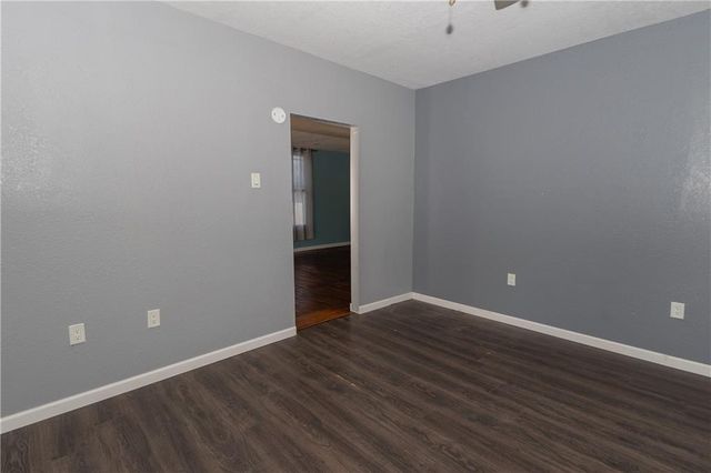 300 E 3rd Street, Cherryvale, KS 67335