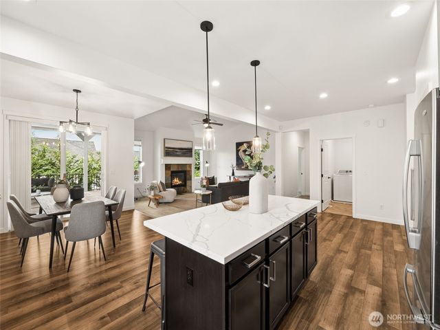 23886 SE 284th Place, Maple Valley, WA 98038