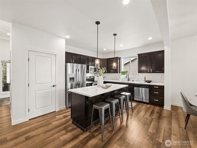 23886 SE 284th Place, Maple Valley, WA 98038