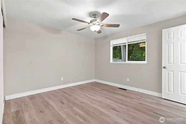 483 NE Conifer Drive, Bremerton, WA 98311