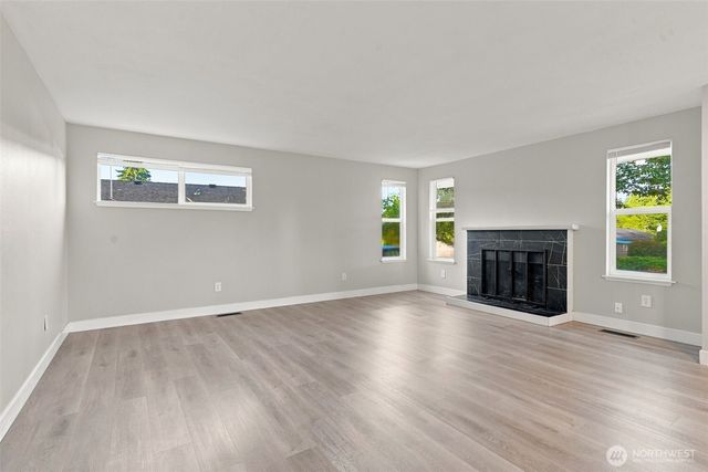 483 NE Conifer Drive, Bremerton, WA 98311