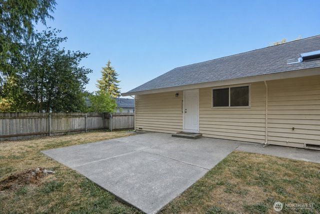 483 NE Conifer Drive, Bremerton, WA 98311