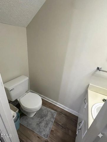 110 Kingsbury Drive, Chapel Hill, NC 27514