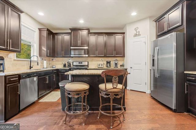 821 Tramore Court, Acworth, GA 30102