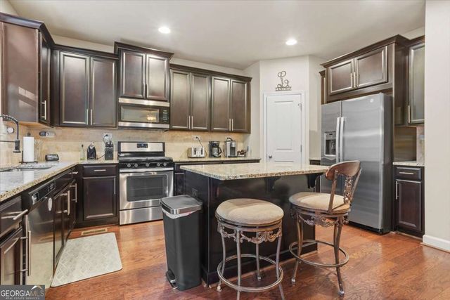 821 Tramore Court, Acworth, GA 30102