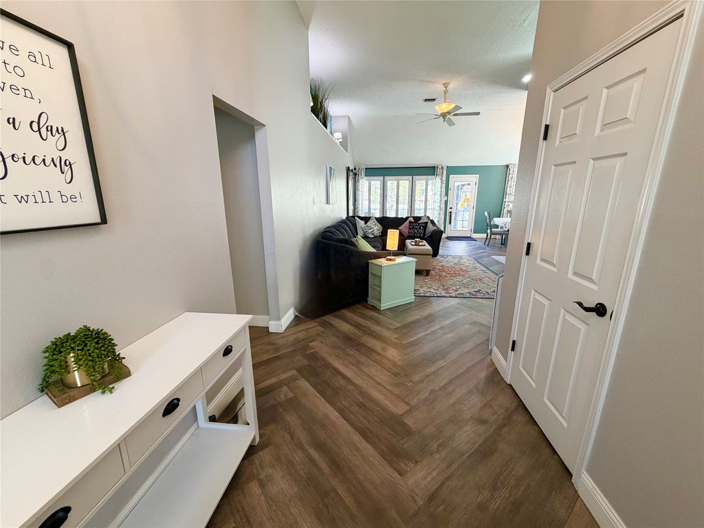 9920 Pack Saddle Trail, Fort Worth, TX 76108 — photo 3