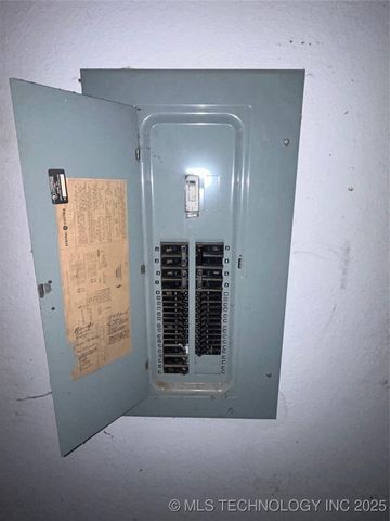 3405 W Richmond Street, Broken Arrow, OK 74012