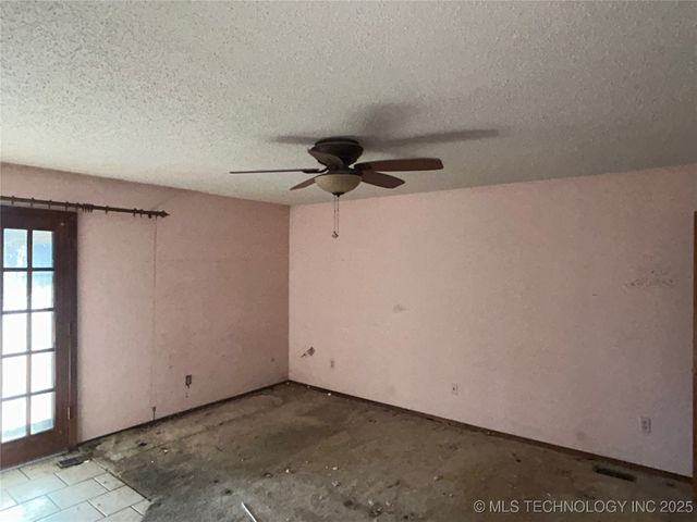 3405 W Richmond Street, Broken Arrow, OK 74012