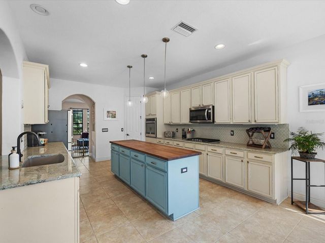 3720 MARBURY COURT, Land O Lakes, FL 34638