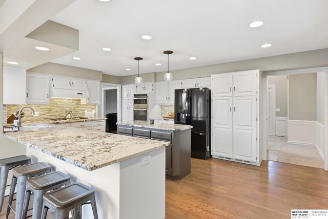 310 S 160th Street, Omaha, NE 68118
