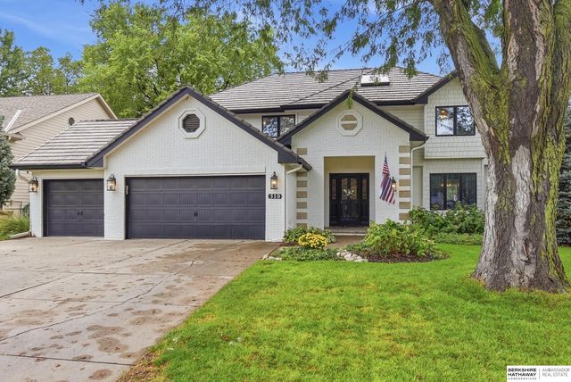 310 S 160th Street, Omaha, NE 68118