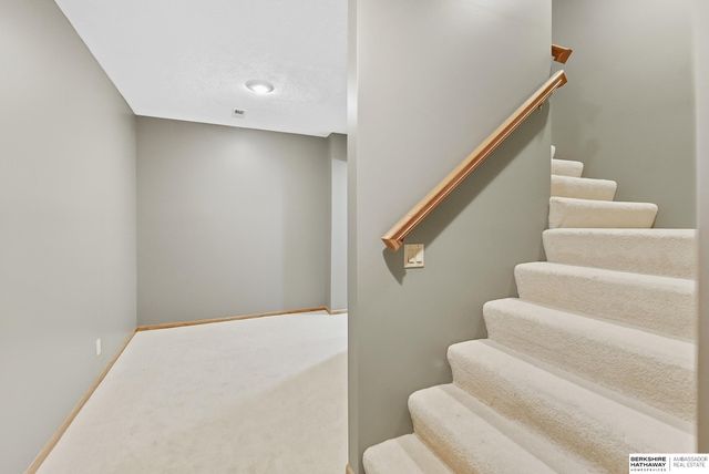 310 S 160th Street, Omaha, NE 68118