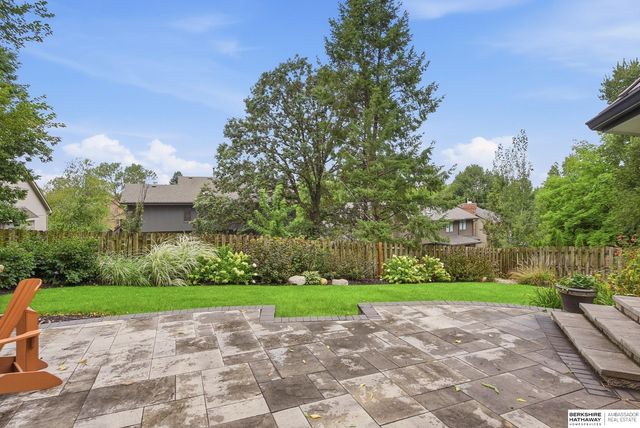 310 S 160th Street, Omaha, NE 68118