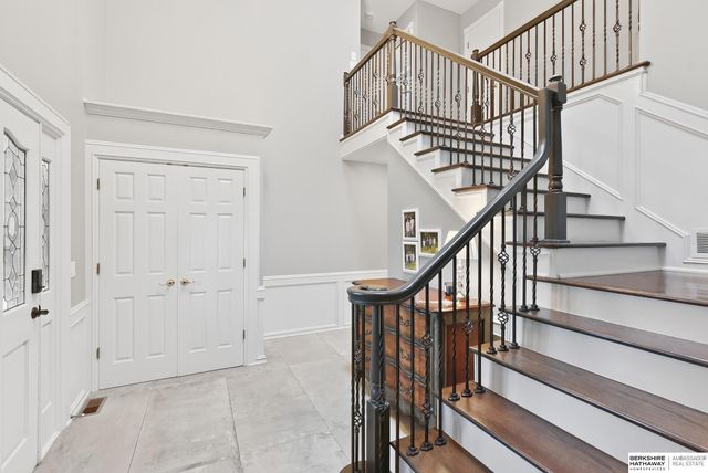 310 S 160th Street, Omaha, NE 68118