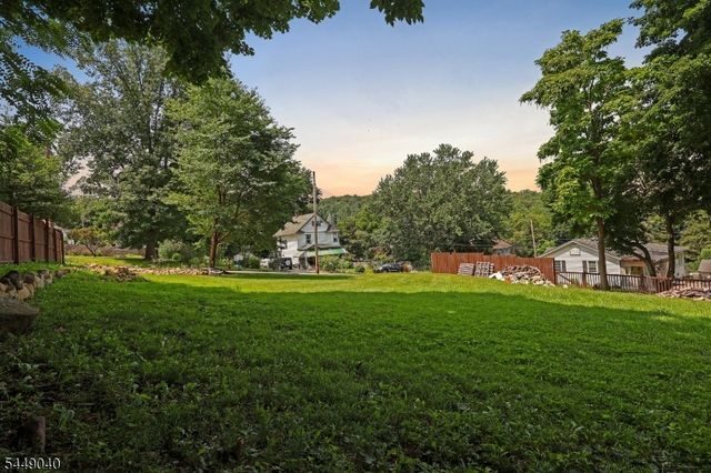 10 4Th Ave, Mine Hill Twp., NJ 07803
