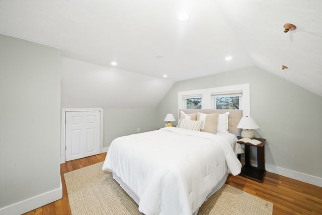 49 Spruce St, Winchester, MA 01890