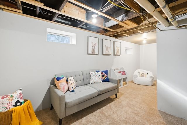 49 Spruce St, Winchester, MA 01890