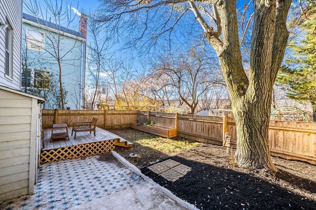 49 Spruce St, Winchester, MA 01890