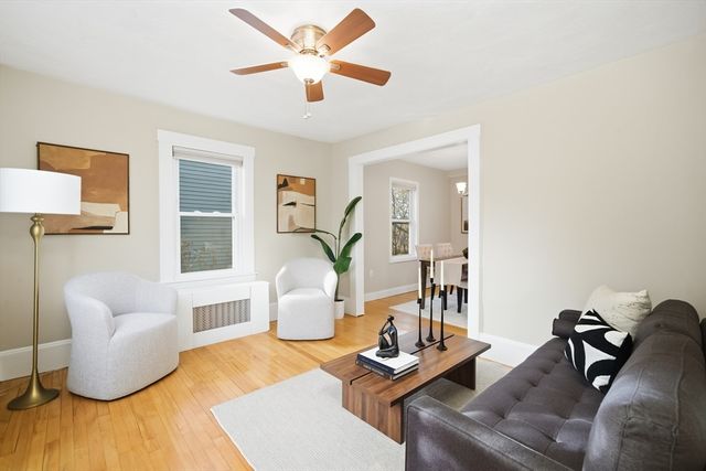 49 Spruce St, Winchester, MA 01890