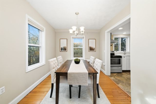 49 Spruce St, Winchester, MA 01890