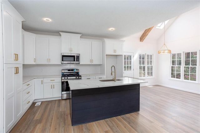 3999 Southbrook Ct NW, Kennesaw, GA 30152