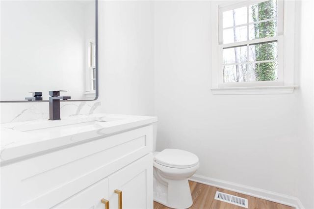 3999 Southbrook Ct NW, Kennesaw, GA 30152