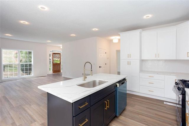 3999 Southbrook Ct NW, Kennesaw, GA 30152