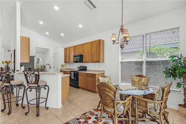 9044 Shadow Glen WAY, Fort Myers, FL 33913