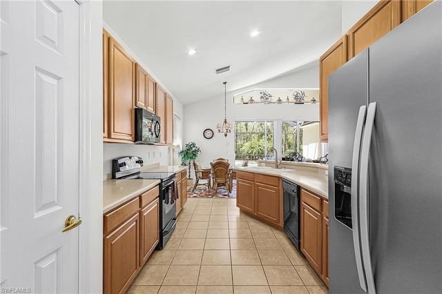 9044 Shadow Glen WAY, Fort Myers, FL 33913