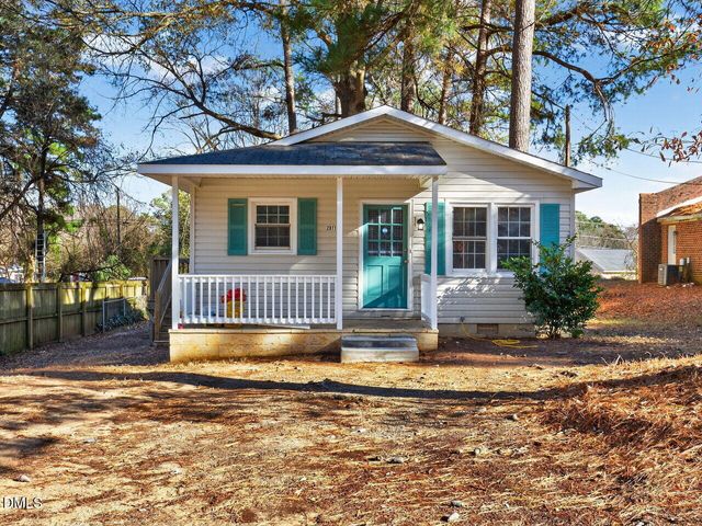 2811 Club Plaza Road, Raleigh, NC 27603