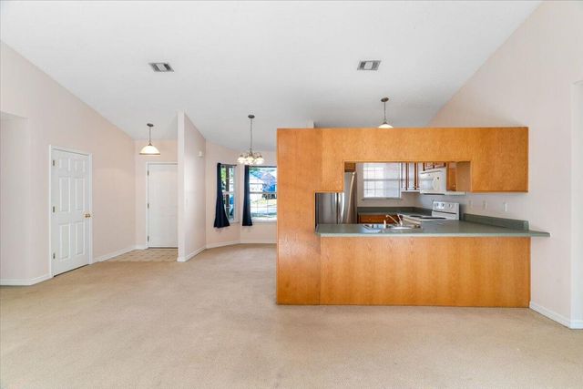 4640 Bobolink Way, Crestview, FL 32539