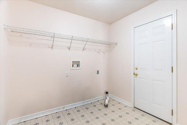 4640 Bobolink Way, Crestview, FL 32539