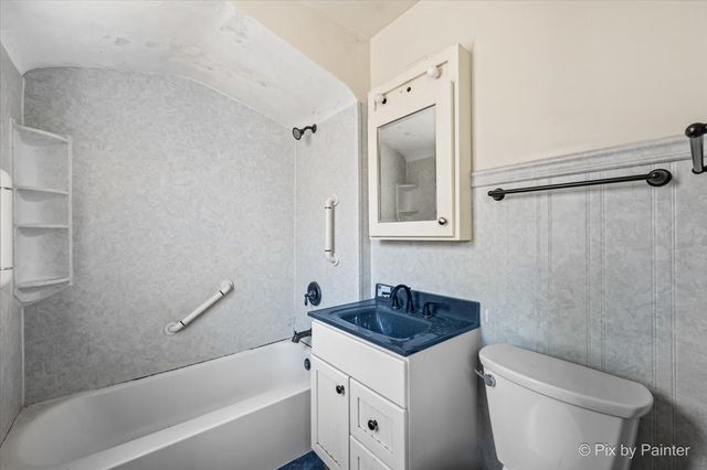 8252 S Marshfield Avenue, Chicago, IL 60620