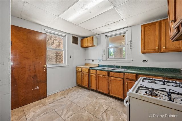 8252 S Marshfield Avenue, Chicago, IL 60620
