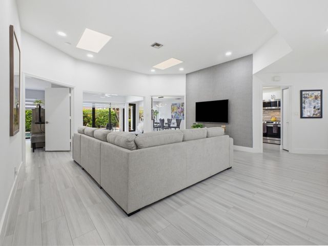 20539 Linksview Way, Boca Raton, FL 33434
