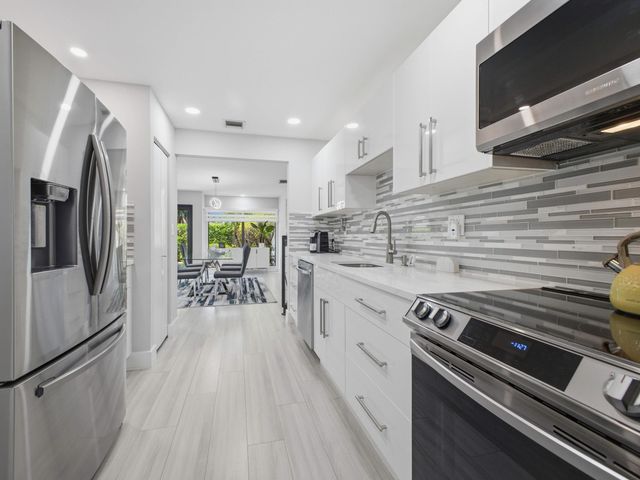 20539 Linksview Way, Boca Raton, FL 33434