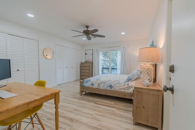 13826 Pirates Beach Boulevard, Galveston, TX 77554