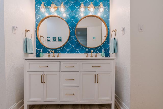 13826 Pirates Beach Boulevard, Galveston, TX 77554