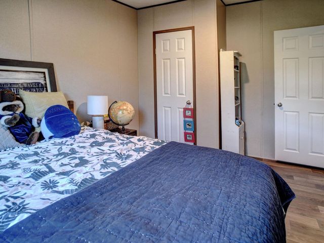 235 Pinehill DR, Bastrop, TX 78602