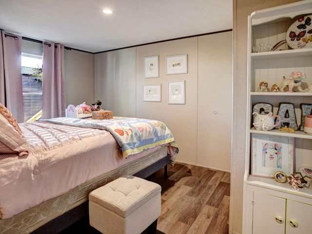 235 Pinehill DR, Bastrop, TX 78602