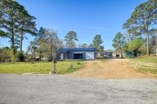 235 Pinehill DR, Bastrop, TX 78602